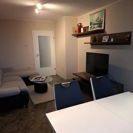 Petar Gembeshev Lejlighed Varna