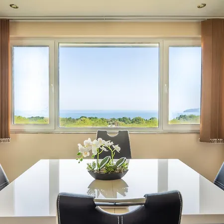 аpartment Next To The Sea Garden Apartment *