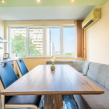 аpartment Next To The Sea Garden * Varna